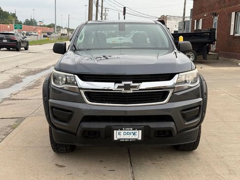 Used 2016 Chevrolet Colorado W/T w/ WT Convenience Package AWD/4WD image 2