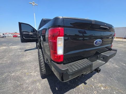 Used 2019 Ford F250 Lariat w/ Lariat Ultimate Package AWD/4WD image 30