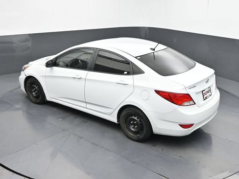 Used 2016 Hyundai Accent SE w/ Option Group 02 FWD image 18