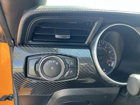 Used 2018 Ford Mustang GT Premium w/ GT Performance Package RWD image 39