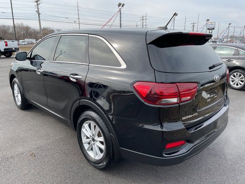 Used 2019 Kia Sorento LX image 5