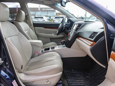 Used 2014 Subaru Outback 3.6R Limited image 16