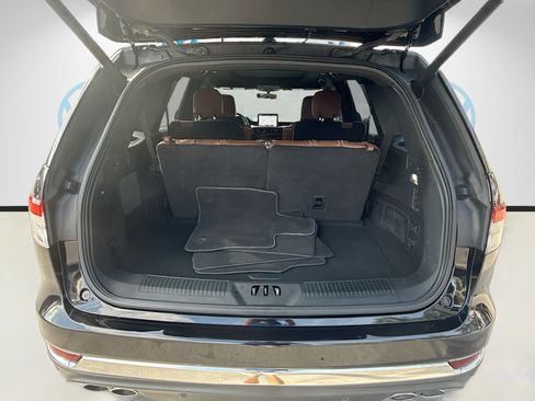 Used 2023 Lincoln Aviator Reserve w/ Equipment Group 201A image 27