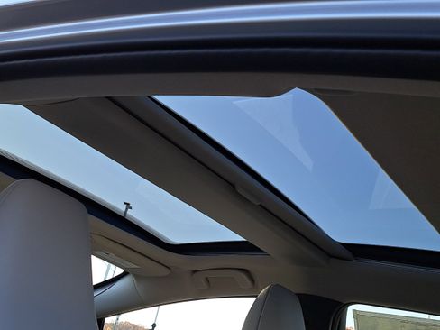 New 2026 Toyota Prius Limited image 16