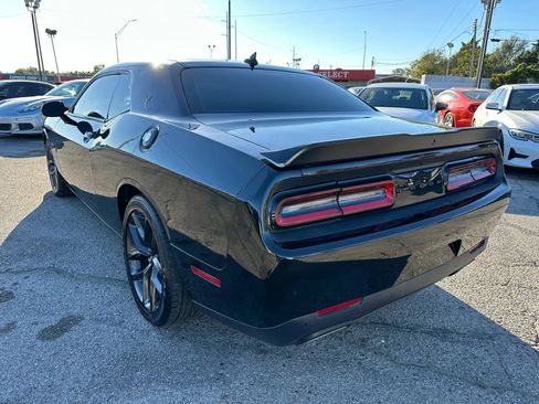 Used 2022 Dodge Challenger R/T w/ Blacktop Package image 27