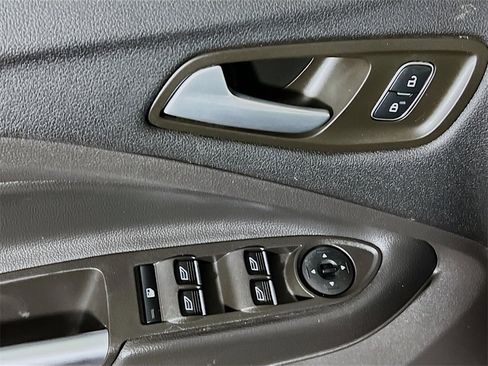 Used 2018 Ford C-MAX SE w/ Equipment Group 201A image 17