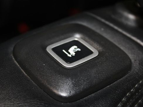 Used 2024 Jeep Wagoneer Series II image 35