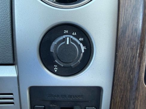 Used 2013 Ford F150 Lariat w/ Luxury Equipment Group AWD/4WD image 38