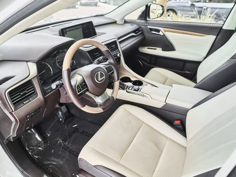 Used 2018 Lexus RX 350 FWD w/ Premium Package image 2