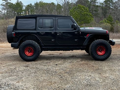 Used 2019 Jeep Wrangler Unlimited Sport S image 10