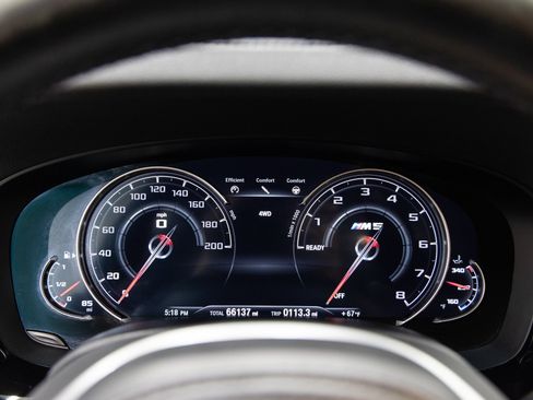 Used 2018 BMW M5 image 10