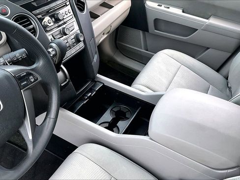 Used 2015 Honda Pilot LX image 17