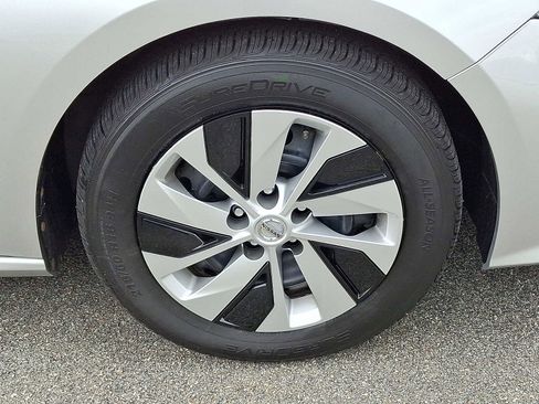 Used 2020 Nissan Altima 2.5 S FWD image 8
