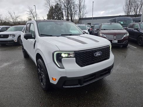 New 2026 Ford Maverick Lariat w/ Black Appearance Package image 3