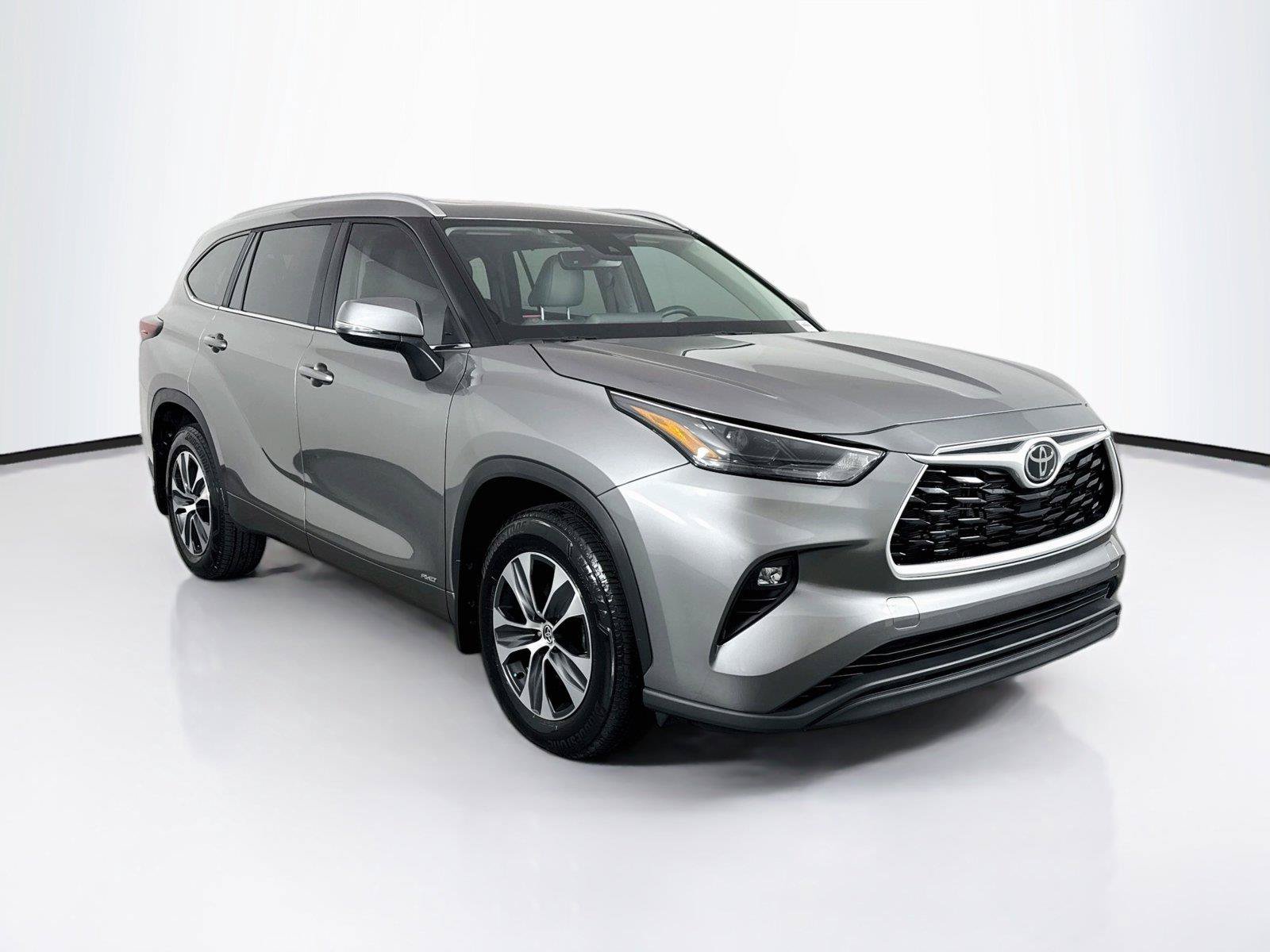 Certified 2026 Toyota Highlander XLE AWD/4WD image 10