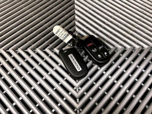 Used 2024 Dodge Durango GT image 9