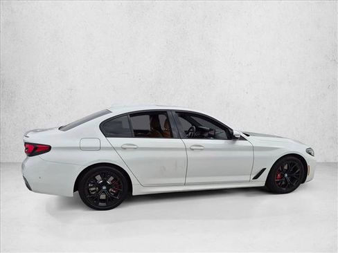 Used 2023 BMW 540i w/ M Sport Package RWD image 4