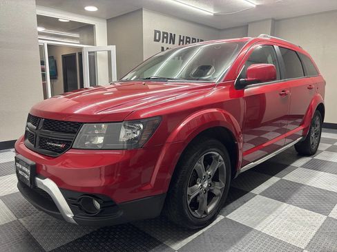 Used 2016 Dodge Journey Crossroad w/ Popular Equipment Group AWD/4WD image 2