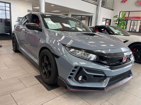 Used 2021 Honda Civic Type R image 2