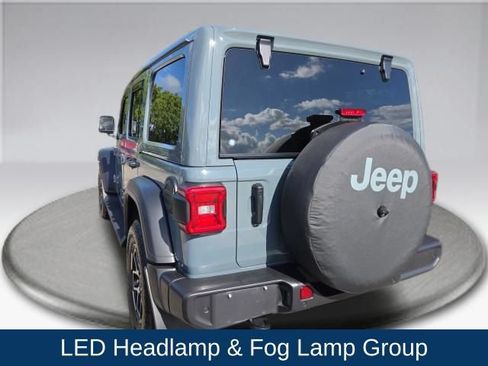 Used 2024 Jeep Wrangler Unlimited Sport AWD/4WD image 11