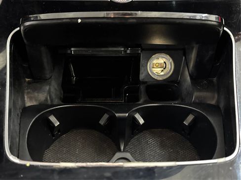Used 2017 Mercedes-Benz E 300 image 22