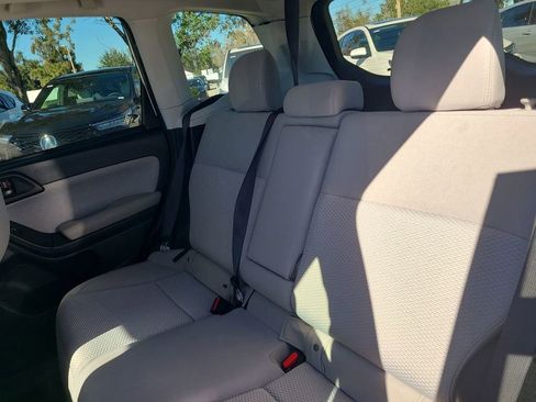 Used 2017 Subaru Forester 2.5i Premium w/ All-Weather Package image 20