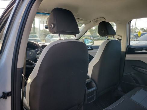 Certified 2025 Volkswagen Taos S image 13