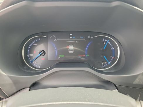 Used 2025 Toyota RAV4 LE AWD/4WD image 20