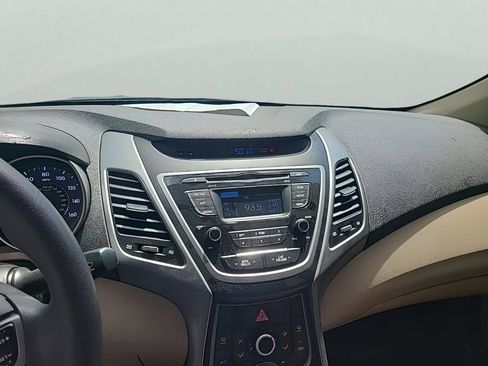 Used 2016 Hyundai Elantra SE FWD image 20