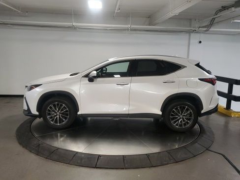 Used 2022 Lexus NX 350h AWD image 5