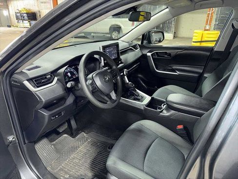 Certified 2023 Toyota RAV4 LE image 27