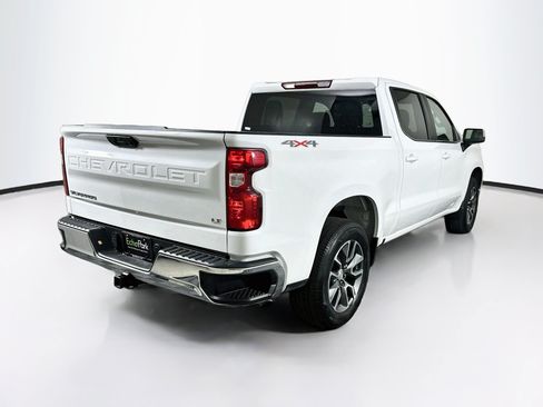 Used 2024 Chevrolet Silverado 1500 LT AWD/4WD image 9