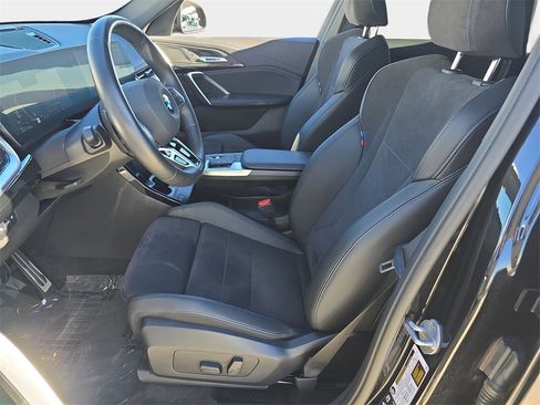 Used 2025 BMW X1 xDrive28i image 18