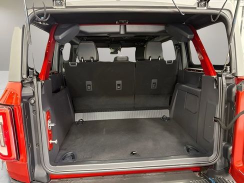 Used 2024 Ford Bronco Badlands w/ Sasquatch Package AWD/4WD image 35