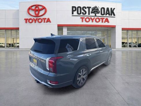 Used 2022 Hyundai Palisade SEL w/ Premium Package FWD image 4