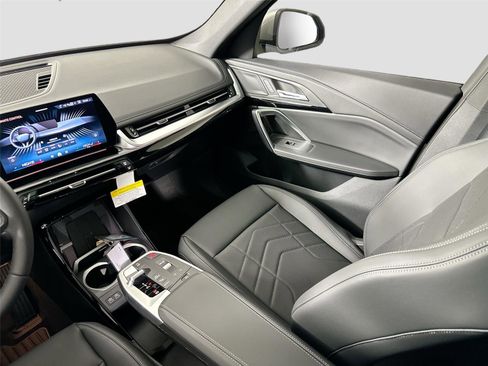 New 2026 BMW X1 xDrive28i w/ Technology Package AWD/4WD image 23