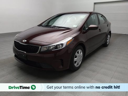 Used 2017 Kia Forte LX image 1