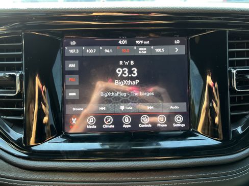 Used 2022 Dodge Durango GT AWD/4WD image 23