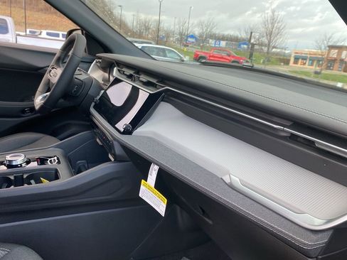 New 2026 Jeep Cherokee Laredo image 8