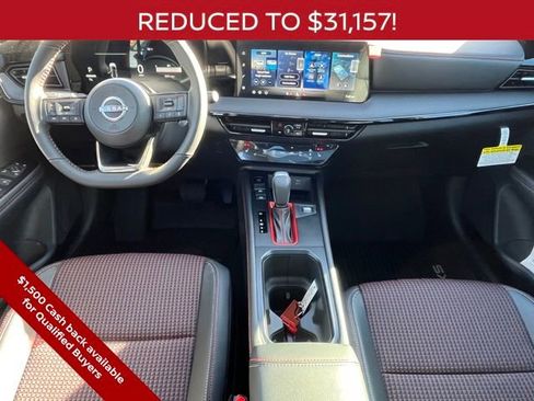New 2026 Nissan Kicks SR w/ SR Premium Package FWD image 10