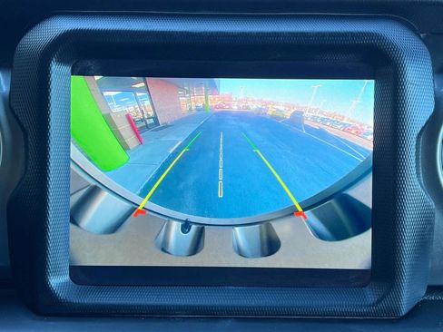 Used 2020 Jeep Wrangler Unlimited Sahara w/ Uconnect 4C Nav & Sound Group image 38