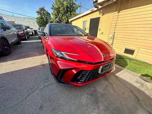 Used 2025 Toyota Camry XSE image 10