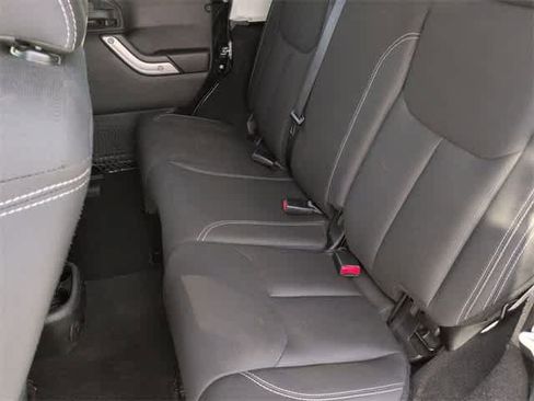 Used 2016 Jeep Wrangler Unlimited Sahara w/ Connectivity Group image 20