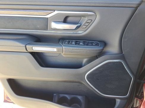 Used 2019 RAM 1500 Laramie AWD/4WD image 16