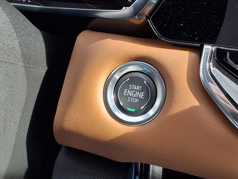 Used 2026 GMC Canyon AT4 w/ AT4 Premium Package image 16