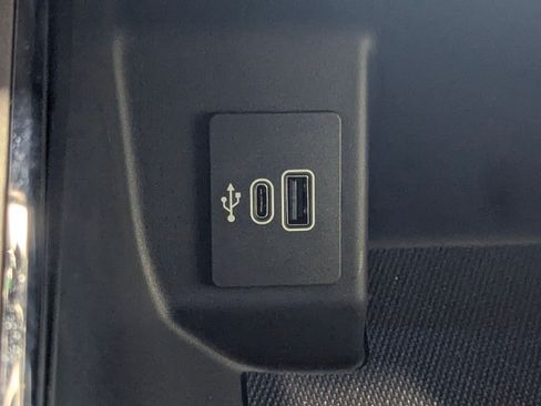 New 2025 Ford F150 Lightning Flash image 26