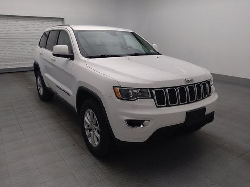 Used 2022 Jeep Grand Cherokee Laredo E AWD/4WD image 13