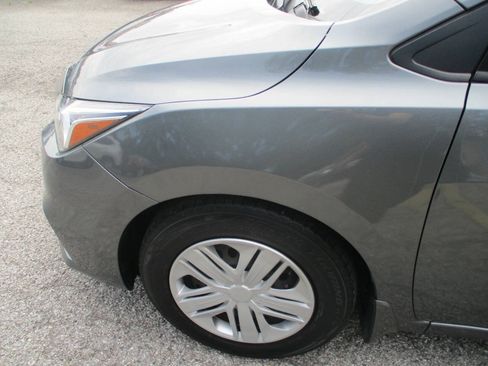 Used 2021 Nissan Versa S FWD image 13