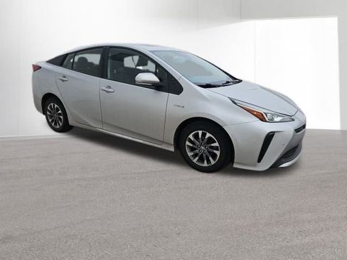 Used 2021 Toyota Prius Limited w/ Premium Convenience Package image 13