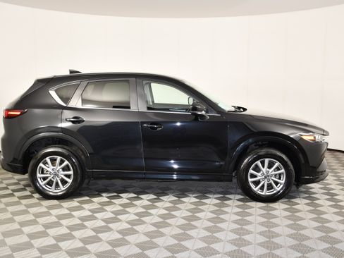 Used 2024 MAZDA CX-5 AWD 2.5 S w/ Select Package image 4